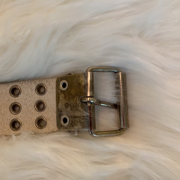 Vintage white leather 36” belt in great condition - Picture 5 of 10